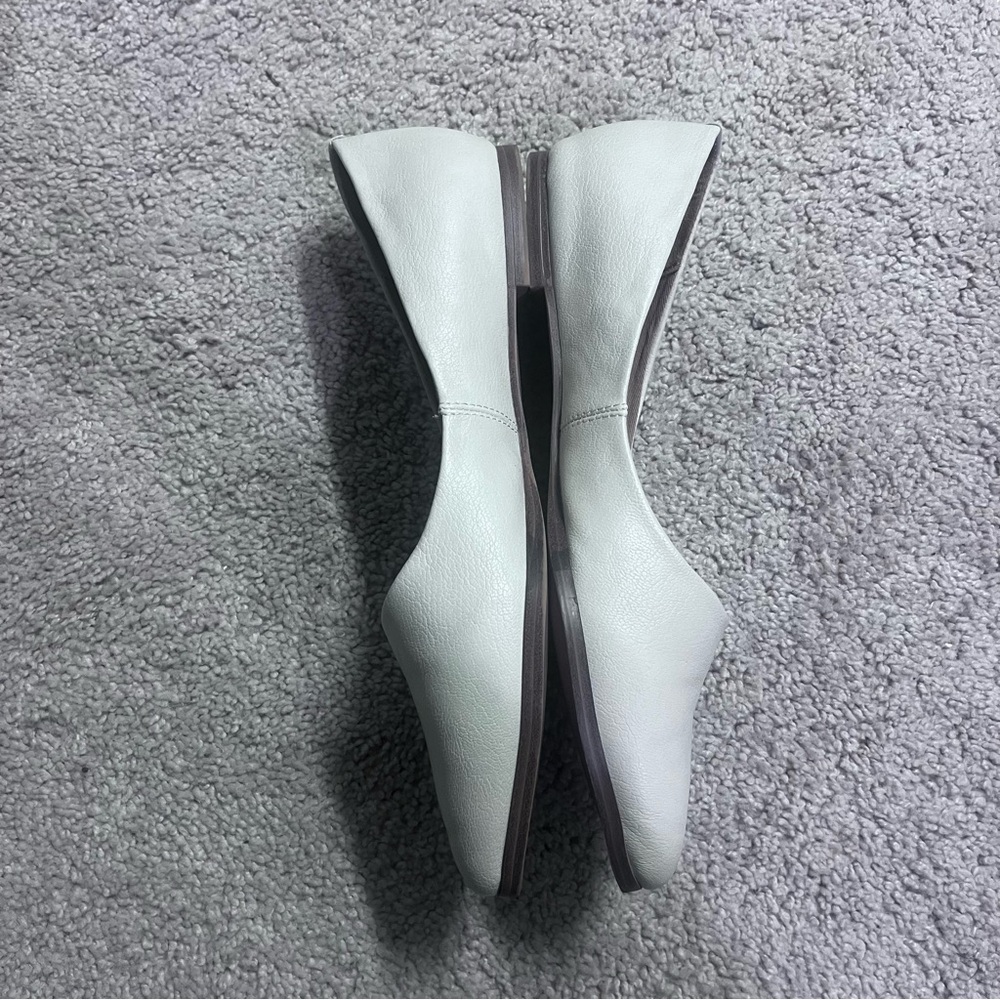 Zodiac Women's Cream Flats size 8.5 - Picture 5 of 7